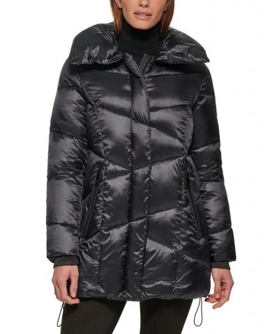 Women's Chevron Puffer Coat Black $90.00 Coats